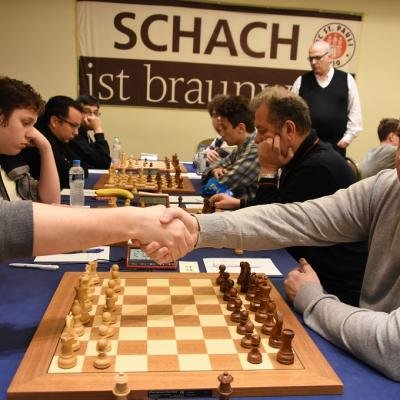 Vardaris Chess Images